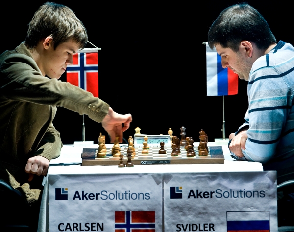 Svidler beats Carlsen